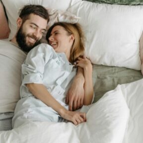 5 intymnych kwestii, które dodadzą pikanterii każdemu związku.